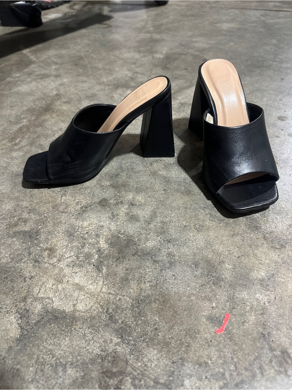 a new day Black Open-Toe Block Heel Slide Mules
